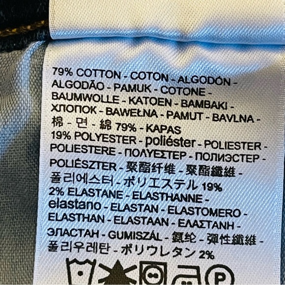 Levi's Blue Jean Shorts for Women - Picture 15 of 16